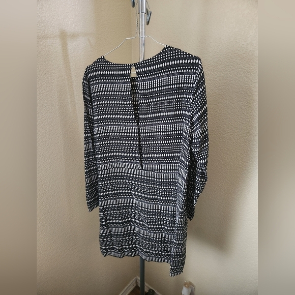 H&M Long Sleeve Pullover Dress - Picture 2 of 3